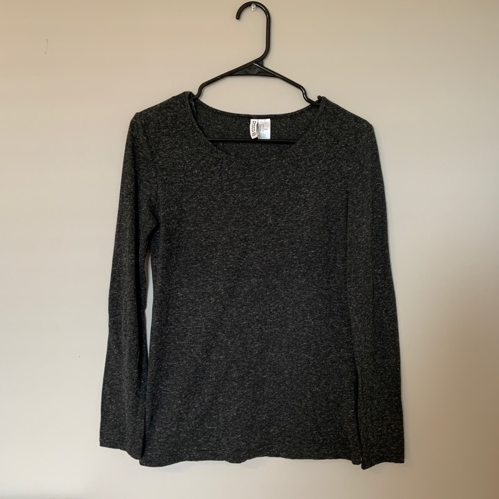 Solid Dark Grey Long-sleeve Top